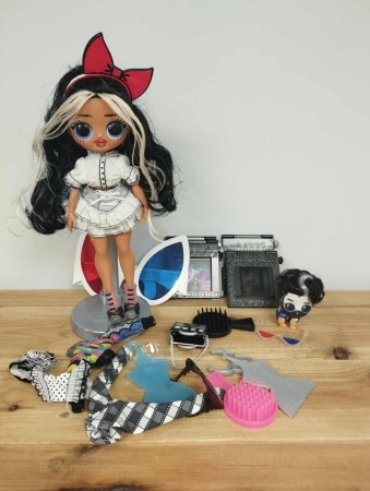 POUPEE LOL STARLETTE