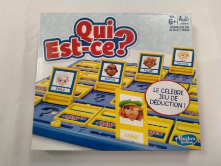 QUI EST-CE