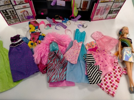 VALISE STUDIO MODE + BARBIE